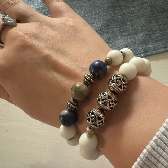 Beautiful Bracelets - Picture 3 of 3